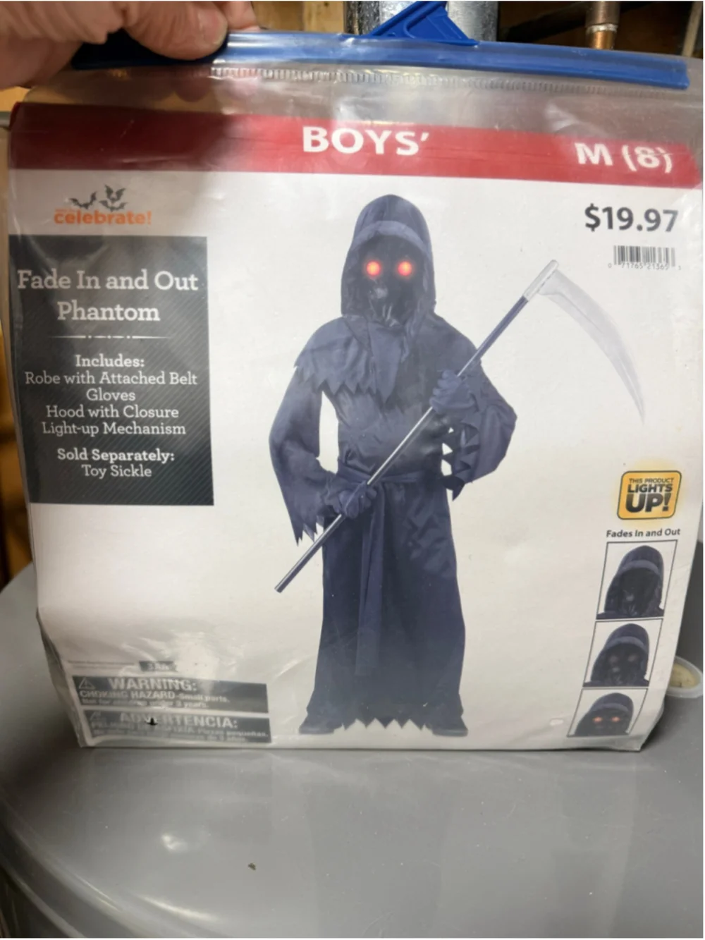 Boys Fade in and out Phantom Costume size med-8. Black red eyes 5 pc. Sickle